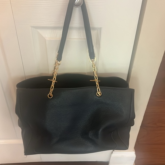 Tory Burch black leather bag with gold chain and leather shoulder straps - Picture 6 of 6